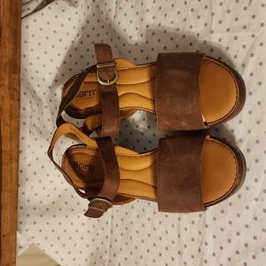 Born leather sandals size 11